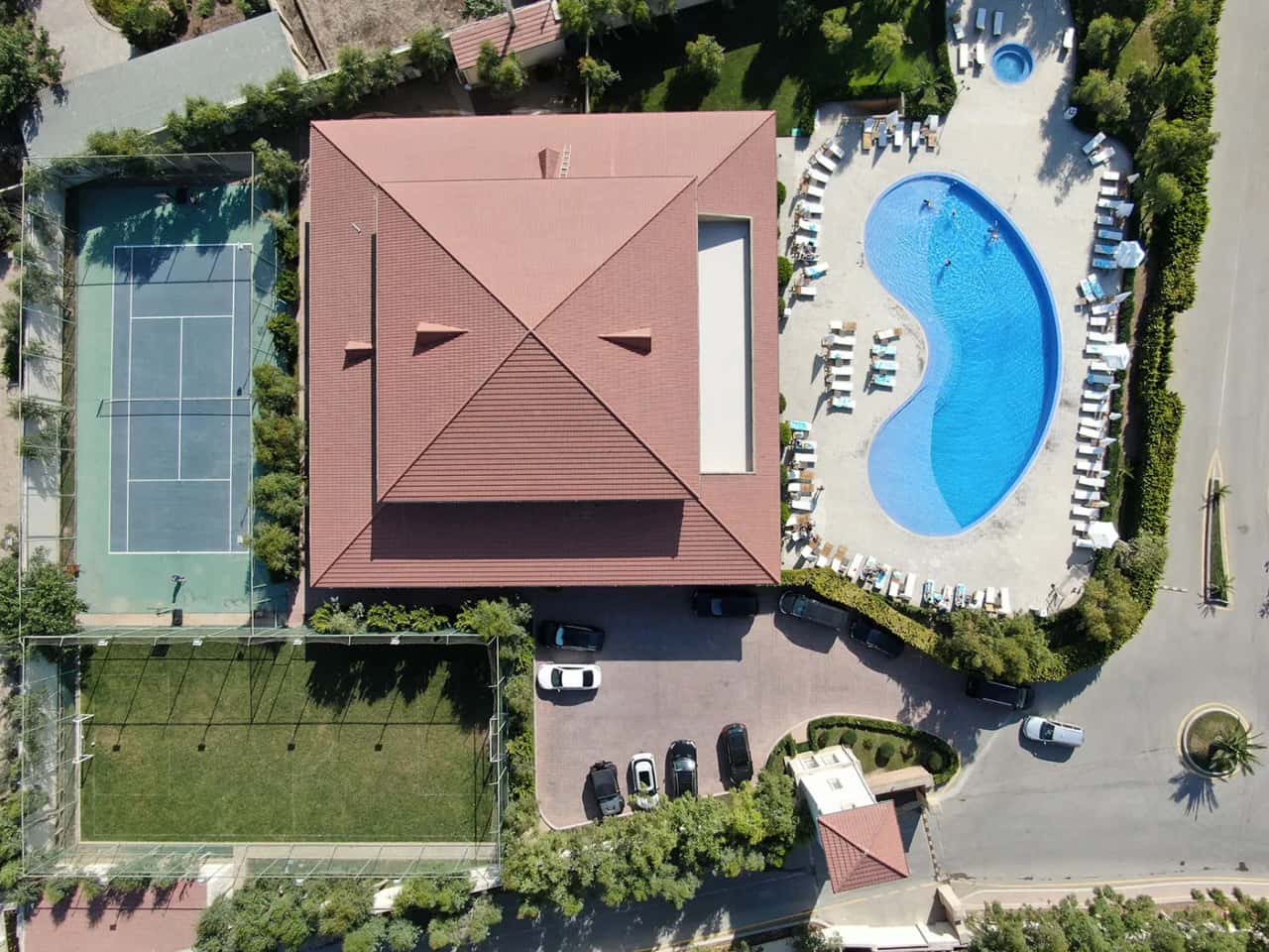 Sea Breeze Resort 3